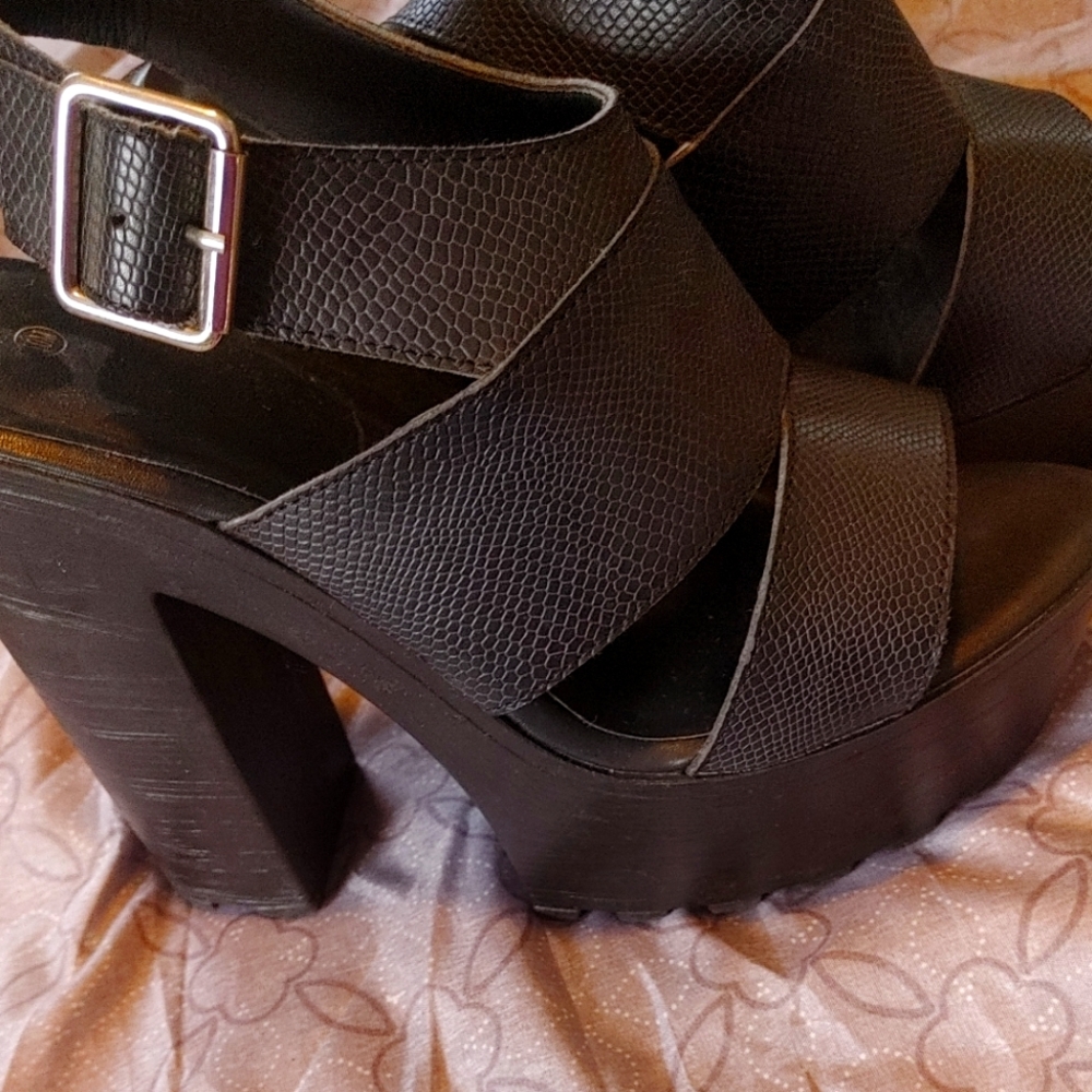 Black Open Toe Platforms